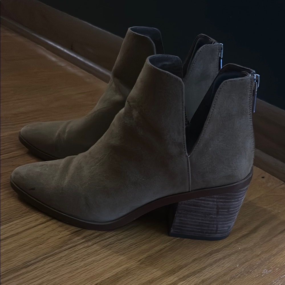 Women's Tan Ankle Boots